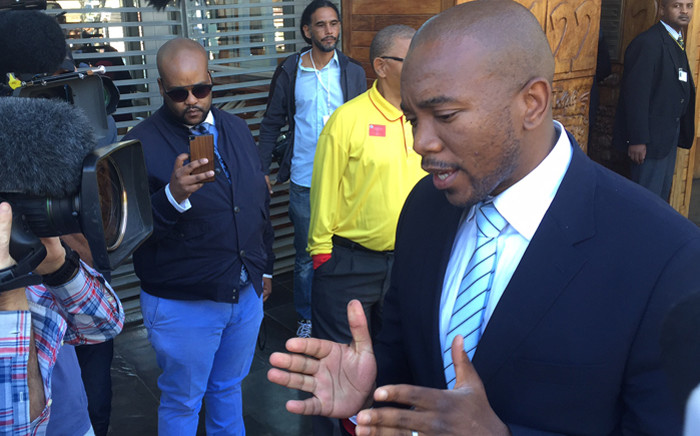 FILE: DA leader Mmusi Maimane speaks to the media ahead of the Constitutional Court's judgment on the Nkandla matter. Picture: Vumani Mkhize/EWN.