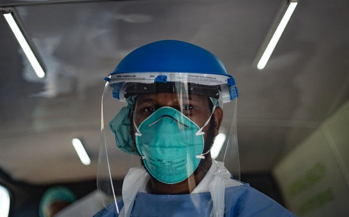 FILE: A field worker forms part of a screening and testing campaign at on 17 April 2020 at Marikana Informal settlement aimed at combating the spread of COVID-19. Picture: EWN