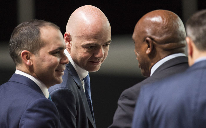 Tokyo Sexwale (R) of South Africa, candidate for Fifa President, speaks to Prince Ali al-Hussein (L), of Jordan, another candidate for the FifaPresidency, and Gianni Infantino (C), of Switzerland, co-candidate for the post, during the Extraordinary Fifa Congress 2016 at the Hallenstadion in Zurich, Switzerland, 26 February 2016. Picture: EPA/Ennio Leanza.
