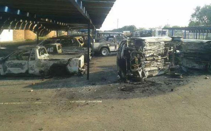 Eighteen cars belonging to the Tshwane University of Technology were torched allegedly by protesting students on 19 September 2014. Picture: @Kitty_KatNo1/Twitter