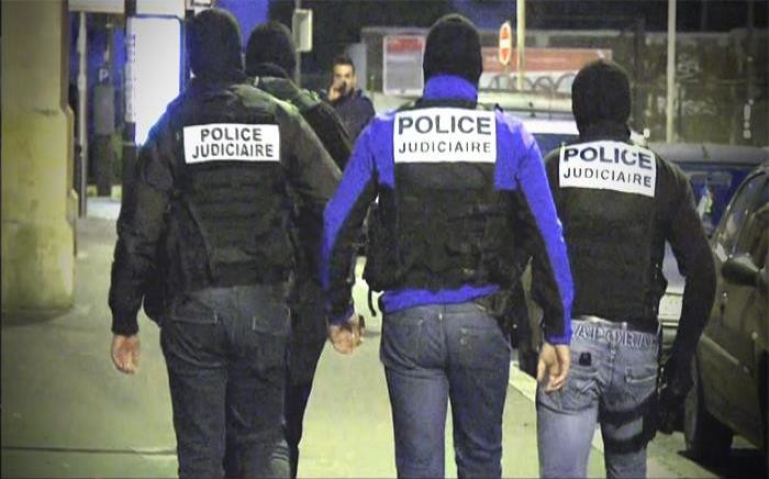 FILE: Paris police conduct raids on several buildings as they search for the masterminds behind the the terror attacks. Picture : Screen grab/CNN
