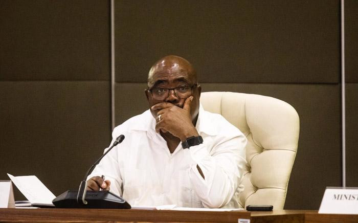 FILE: Minister of Employment and Labour Thulas Nxesi at an inter-ministerial briefing on 24 March 2020 detailing how government will respond ahead of and during the 21-day lockdown announced by President Cyril Ramaphosa. Picture: Kayleen Morgan/EWN