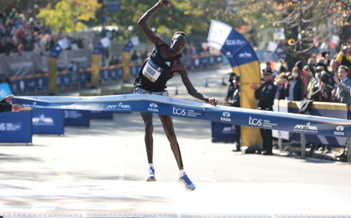Kenyan runner Albert Korir celebrates after winning TCS New York City Marathon. Picture: TCS New York City Marathon/Twitter.