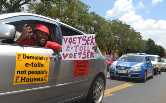 Cosatu embarks on a drive slow around the Pretoria CBD in protestation against e-tolls.
