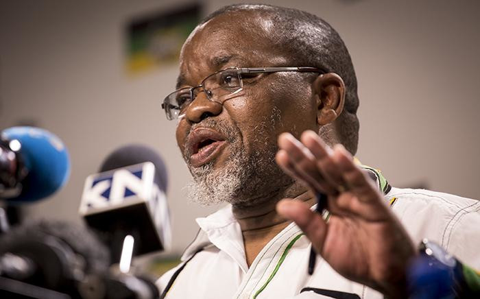 ANC Secretary General Gwede Mantashe speaks to the media at Luthuli house on 5 April 2017 in Johannesburg following the ANC NWC meeting after President Jacob Zuma's cabinet reshuffle. Picture: Reinart Toerien/EWN
