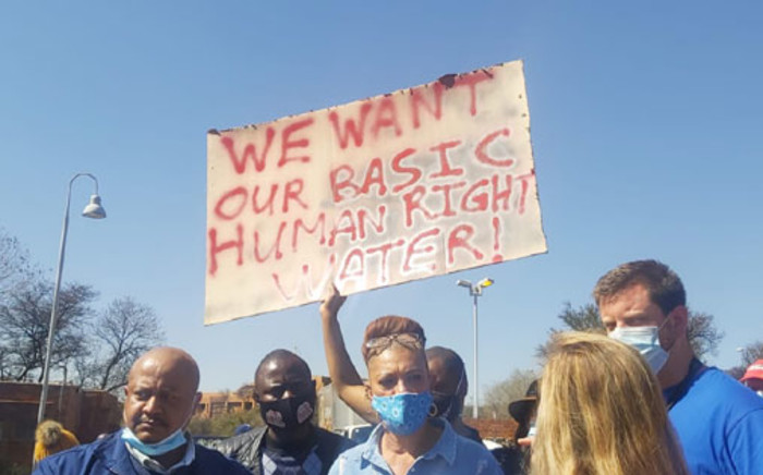 Community members from South Hills, Linmeyer, Risana and Tulisa Park picketed outside the Rand Water offices on 1 September over a lack of water. Picture: Dominic Majola/Eyewitness News