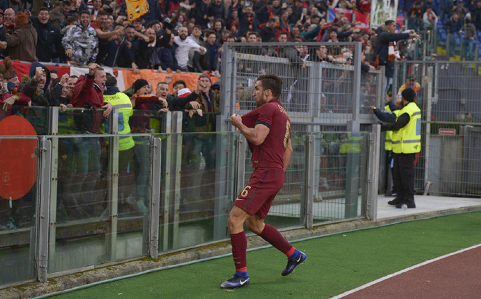 AS Roma's Kevin Strootman celebrates his goal with the fans against Lazio on 4 December 2016. Picture:  Picture: AS Roma official Facebook page.