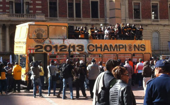 Kaizer Chiefs team parade the Premiership trophy through the Johannesburg CBD. Picture: Lelo Mzaca/EWN Sport. 