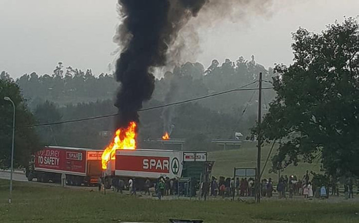Protest on the N3 near Mooi Plaza on 2 April 2018. Picture: Twitter/@ArriveAlive
