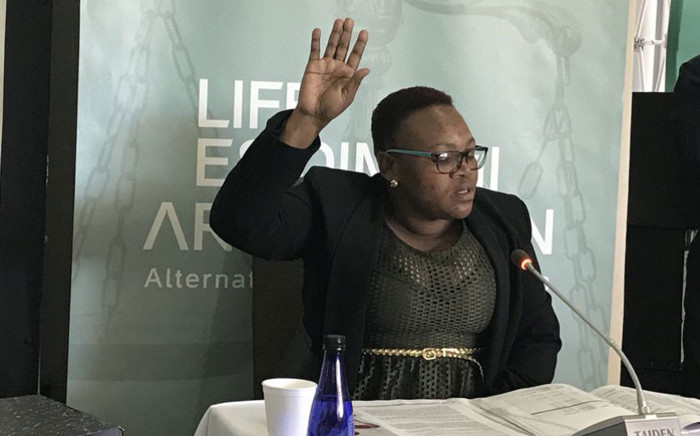 Daphney Ndhlovu, a social worker at the Cullinan Care Rehabilitation Centre, testifies at the Life Esidimeni alternative dispute resolution process in Johannesburg on 16 October 2017. Picture: Masego Rahlaga/EWN
