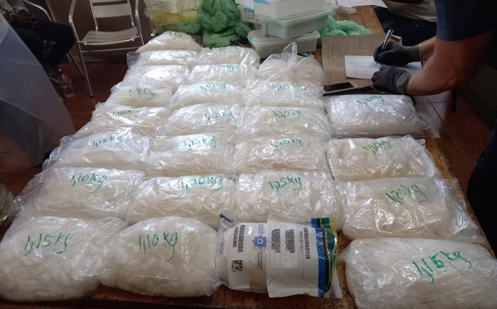Worcester cops recovered drugs with an estimated street value of R4.5 million during a stop and search on 14 November 2021 on the N1 highway. Two suspects, aged 25 and 54, were arrested for dealing in drugs. Picture: SA Police Service/Twitter