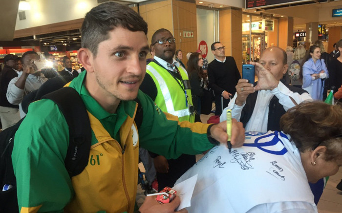 SA Paralympic athlete Fanie Van Der Merwe engaging the crowd before heading to Rio. Picture: Kevin Brandt/EWN.