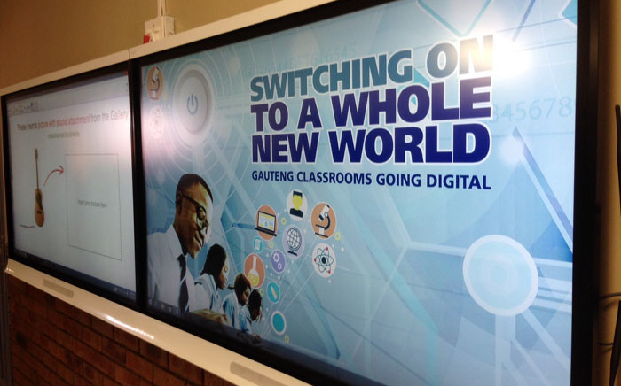 Gauteng schools receive news and interactive boards, laptops and tablets with complete internet connectivity last week. Picture: Vumani Mkhize/EWN.