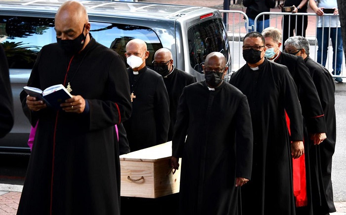 The body of the late Archbishop Desmond Tutu arrived at the St Georges Cathedral in Cape Town on 30 December 2021 as mourners began to gather to pay their last respects. Picture: GCIS.
