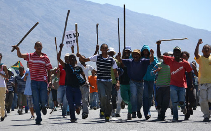 Protesting farmworkers march through the De Doorns town centre on 6 November 2012. Picture: Aletta Gardner/EWN