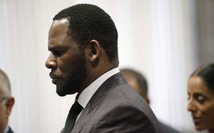 FILE: R&B singer R. Kelly appears at a hearing before Judge Lawrence Flood at Leighton Criminal Court Building in Chicago, Illinois, on 25 June 2019. Picture: Nuccio DINUZZO/GETTY IMAGES NORTH AMERICA/AFP