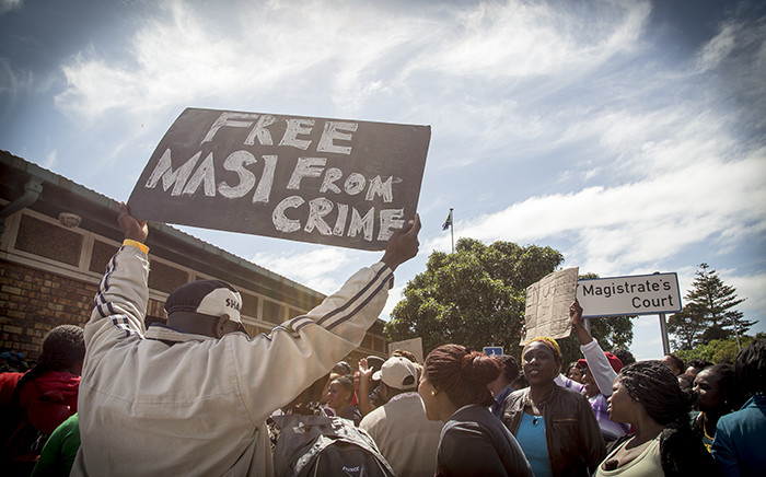 Masiphumelele residents gathered outside Simon’s Town Magistrates Court in support of community activist Lubabalo Vellem. Picture: Thomas Holder/EWN.