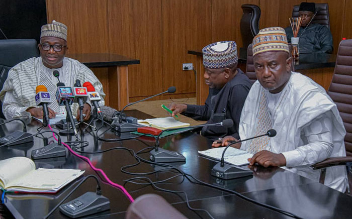 Niger deputy governor Alh Ahmed Mohammed Ketso (left) gives a briefing on 2 June 2021 on the kidnapping of 136 schoolchildren. Picture: @NigerStateNG/Twitter
