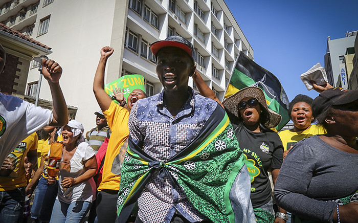 FILE: Hundreds of Ses'khona Peoples Rights Movement supporters clashed with police in the streets of Cape Town ahead of President Jacob Zuma's 2016 State of the Nation address. Picture: Thomas Holder/EWN