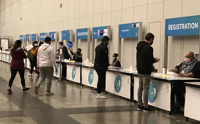 FILE: Young adults from the 18 to 34 cohort at the CTICC in Cape Town to get their COVID-19 vaccine shots. Picture: Kevin Brandt/Eyewitness News