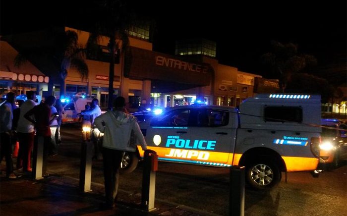 There are conflicting reports on how a man died at Northgate Mall in Johannesburg. Picture: @Mpho_Biz via Twitter.