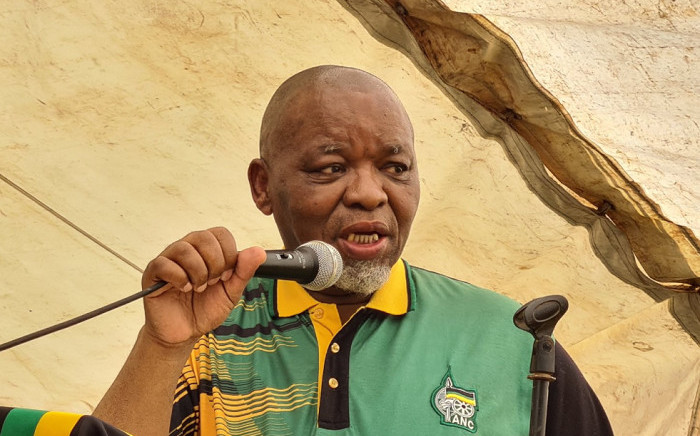 ANC national chairperson Gwede Mantashe attending a Community meeting in Ward 5, Mbobeleni village, OR Tambo Region. Picture: @MYANC/Twitter.