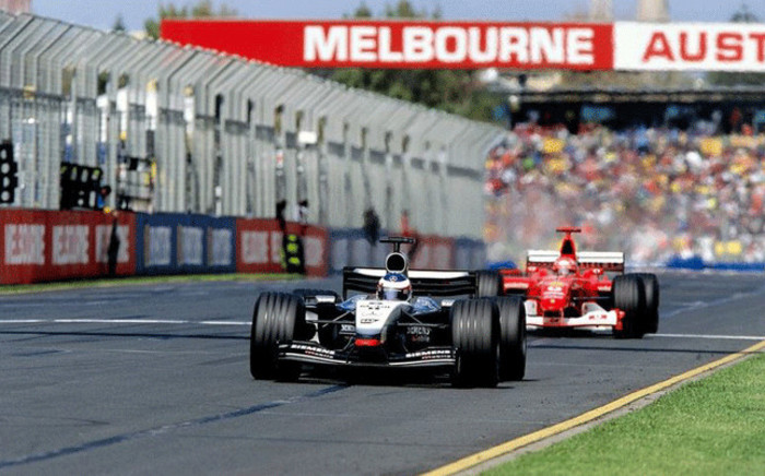 Three F1 team members tested for virus at Australian GP