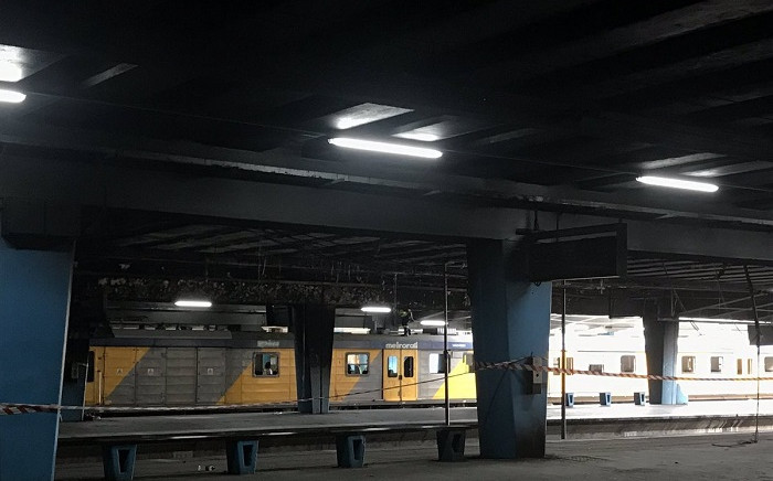 FILE: Metrorail has temporarily suspended the Cape Flats and Kapteinsklip lines after a train caught fire, disrupting operation services on 29 May 2019. Picture: Kevin Brandt/EWN