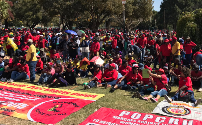 People gather for Cosatu's May Day rally in Bloemfontein on 1 May 2017. Picture: Clement Manyathela/EWN.