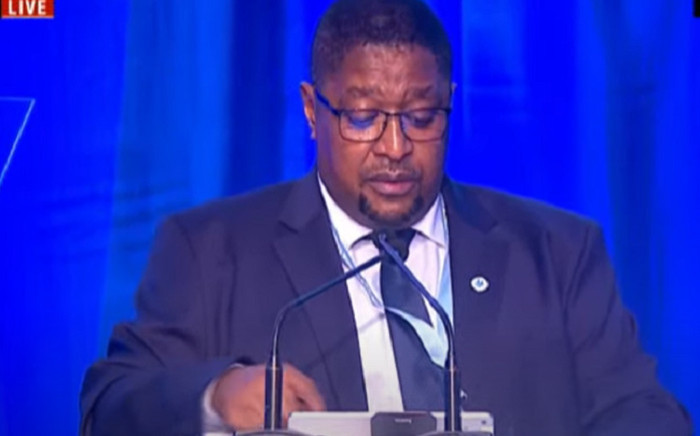 IEC chairperson Glen Mashinini announcing the results of the local government elections on 4 November 2021. Picture: YouTube screengrab/SABC.