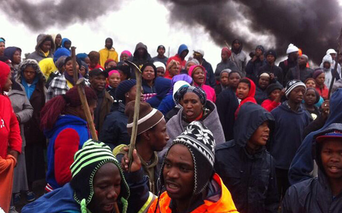 Evicted Nomzamo residents in Blackheath as they resfused to be relocated to a new piece of land where they were expected to build their houses on 9 June 2014. Picture: Renee de Villiers/EWN.