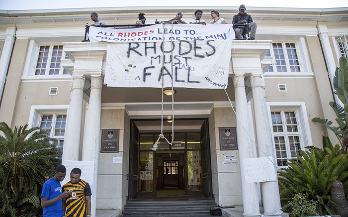 A splinter group of UCT students have decided to remain in the Bremner Building, UCT's administration offices, protesting an evictions order until their demands have been met. Picture: Thomas Holder/EWN