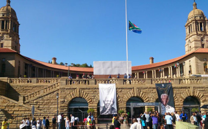 People pay their respects to the late Nelson Mandela at the Union Buildings in Pretoria on 12 December 2013. Picture: Abed Ahmed/EWN.