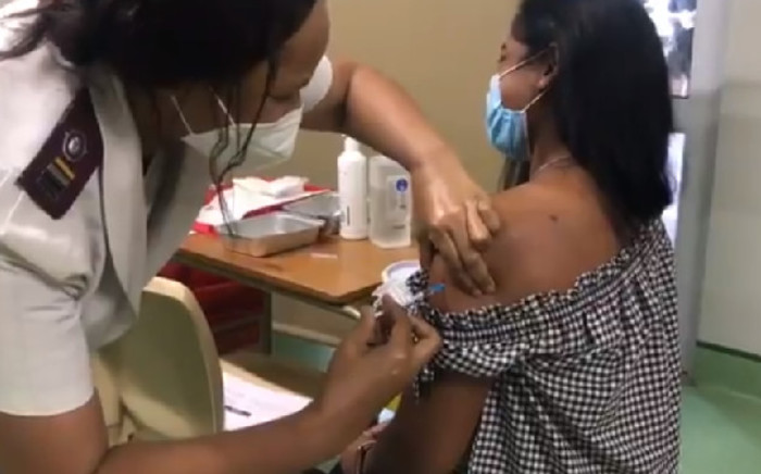 Several private sector frontline workers will also receive their vaccinations at Groote Schuur and Tygerberg hospitals this weekend. Picture: Eyewitness News.