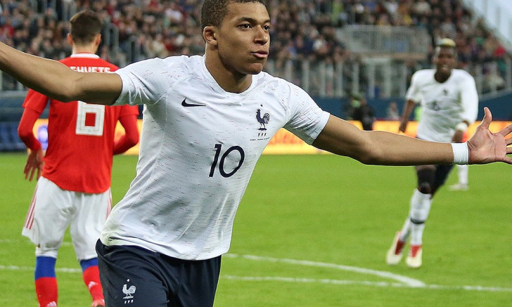 A 10-year contract!? Kylian Mbappe offered unbelievable €1bn deal