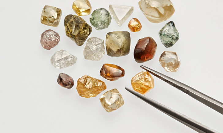 De Beers Reveals Plans for Retail, Botswana