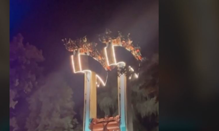 Rollercoaster In US Gets Stuck, Riders Left Hanging Upside Down For Nearly  45 Minutes