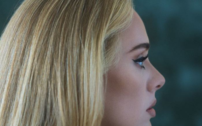 Tearful Adele pulls plug on Las Vegas show - Eyewitness News