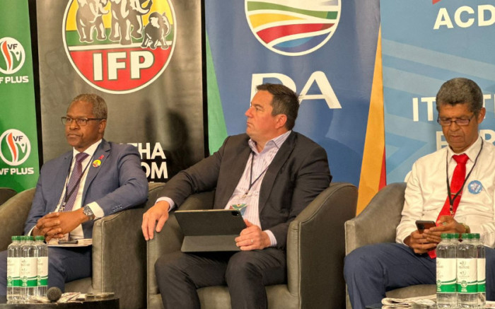 Multi-Party Charter, civil groups meet on bringing about political change in SA