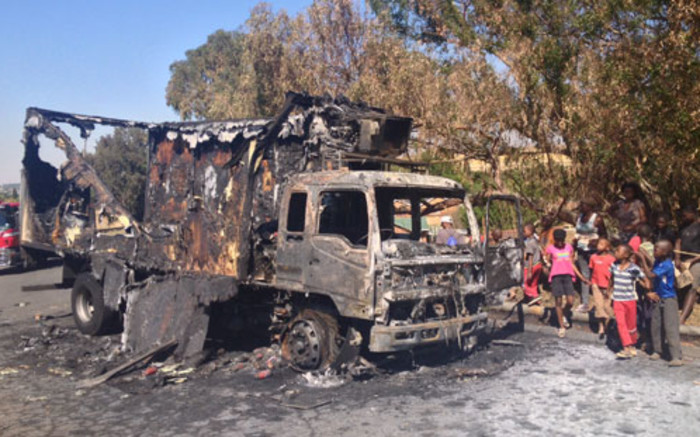 Truck petrol bombed in Kempton Park