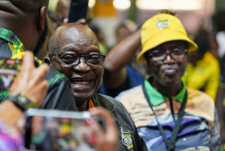 Día 1 de la Conferencia Nacional Electiva de la 55.ª ANC, Jacob Zuma luciendo travieso.  Imagen: Jacques Nelles/Eyewitness News