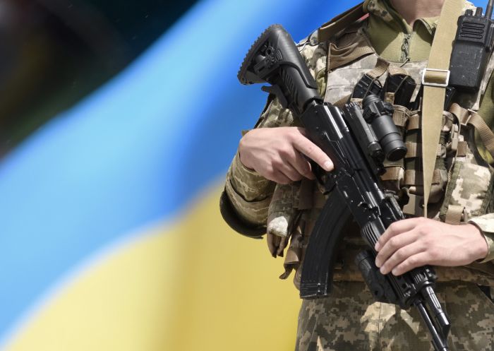 A Ukrainian soldier. © bumbledee/123rf.com