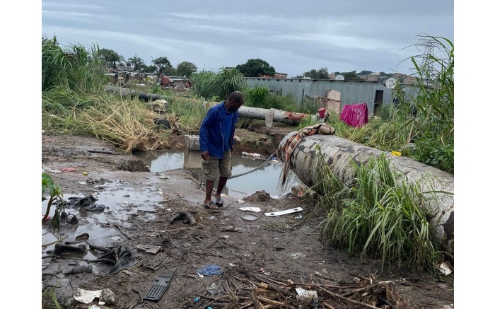 Residents from the Umlazi and Lamontville townships were seen scavenging through debris that used to be their home.