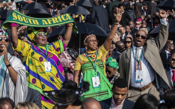 Guests sing at the inauguration of President-elect Cyril Ramaphosa at Loftus Versfeld Stadium in Pretoria. Picture: Abigail Javier/EWN