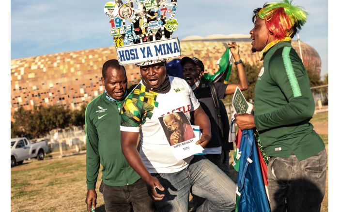 Excited fans outside the FNB Stadium for Bafana Bafana vs Ethiopia in a 2022 FIFA World Cup qualification match. Picture: Abigail Javier/EWN