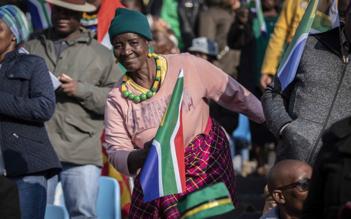 Guests sing at the inauguration of President-elect Cyril Ramaphosa at Loftus Versfeld Stadium in Pretoria. Picture: Abigail Javier/EWN