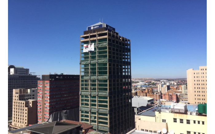  Residents were evacuated parts of the Joburg CBD to make way for the demolition of the Bank of Lisbon building. Picture: Ahmed Kajee/EWN