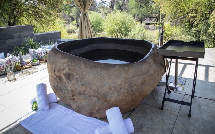 The famous red wine bath in the Palala game lodge and spa.